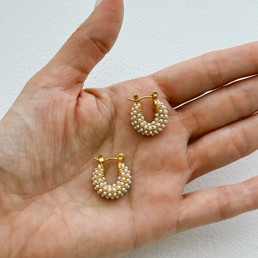 Nanda Pearls Hoops