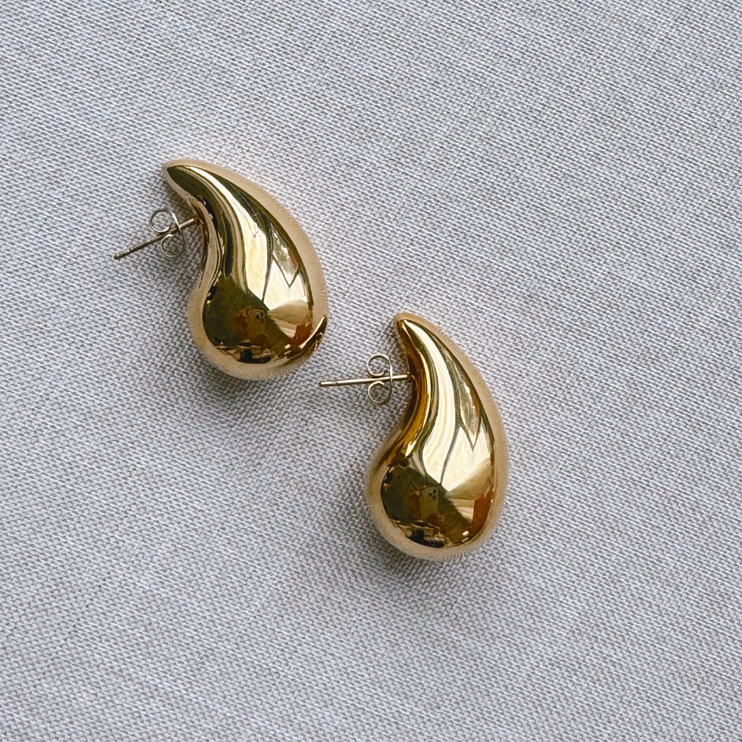Water Drop Stud