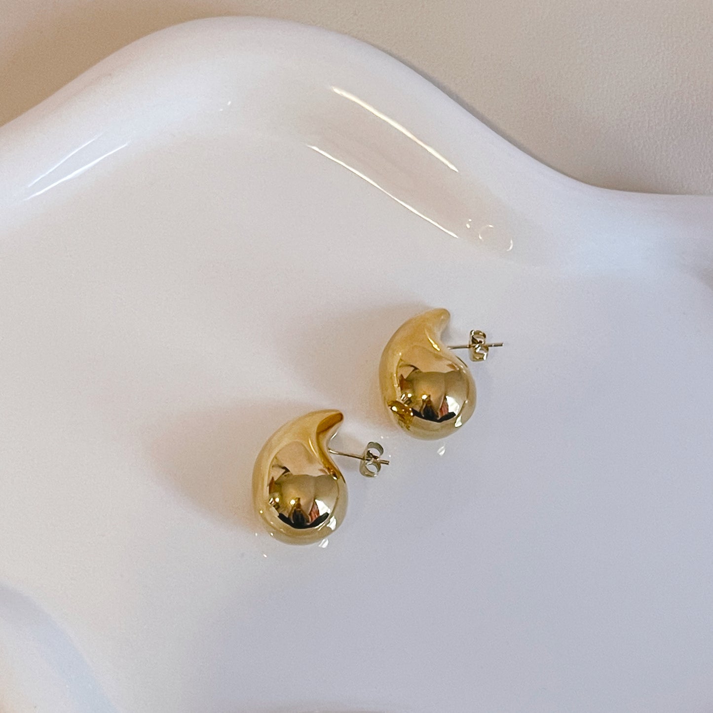 Water Drop Stud