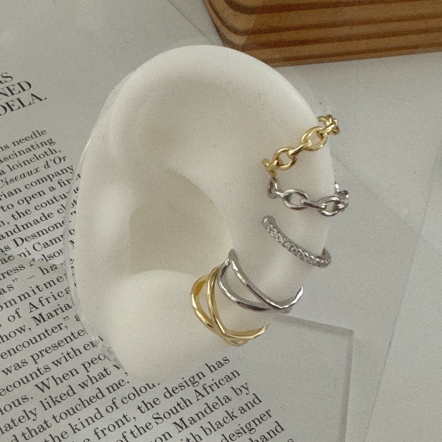 Vana Ear Cuff