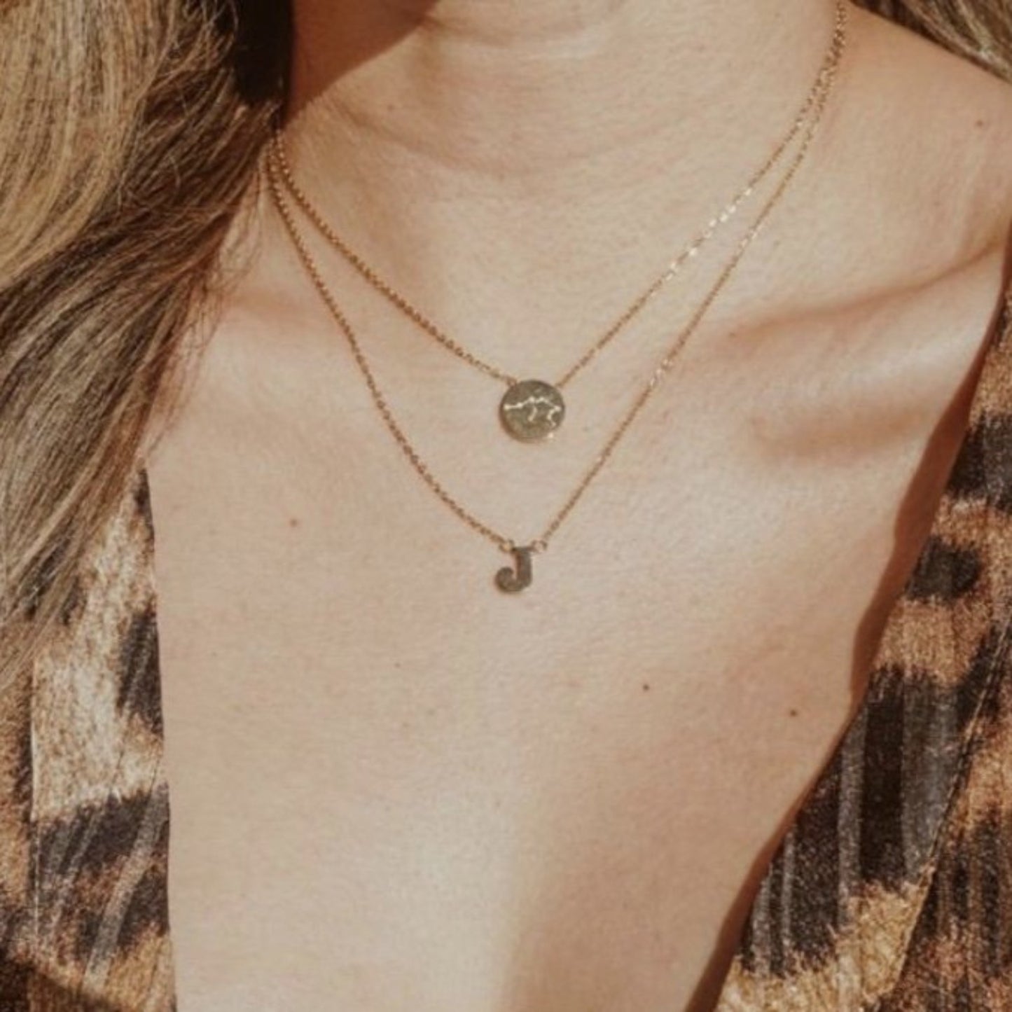 Water and swaet initial necklace - Stainless Steel