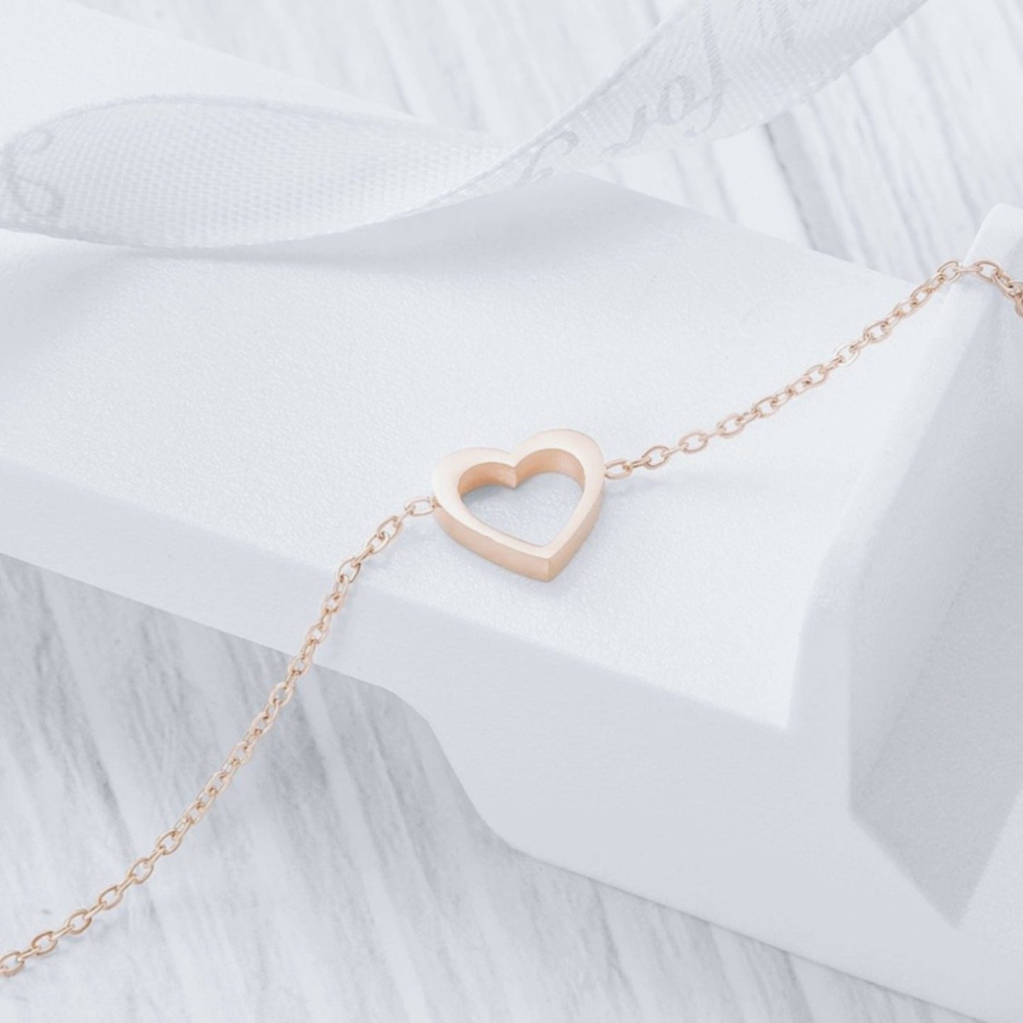 Cross my Heart Necklace