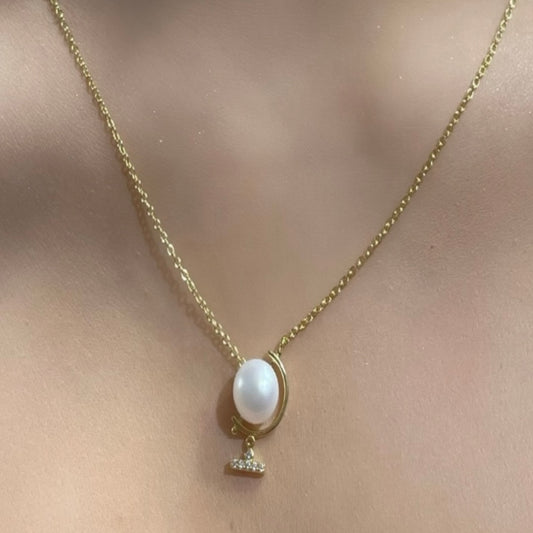 Globe Pearl Necklace – Sterling Silver with 18K Gold Plating