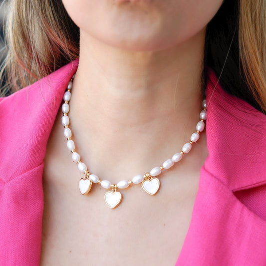 3 hearts pearls necklace