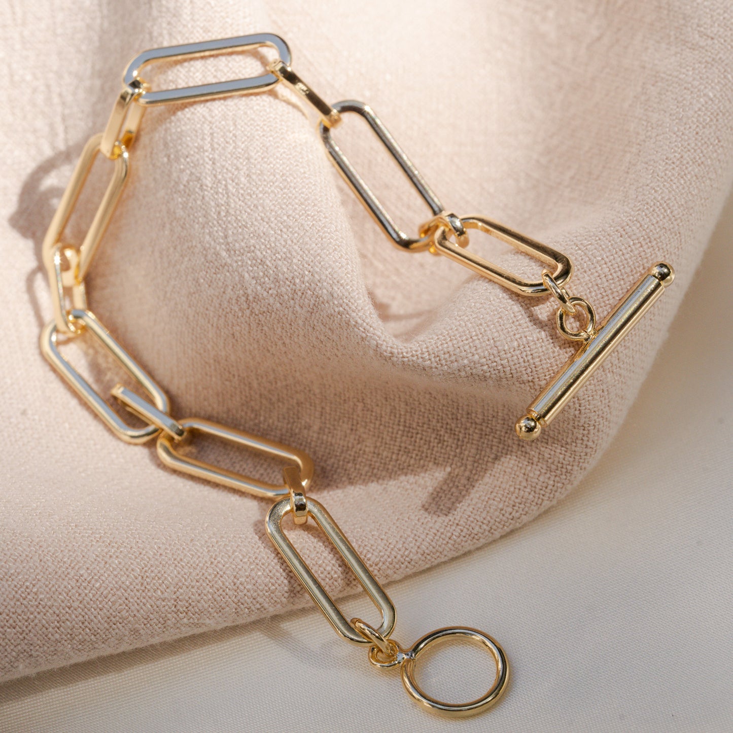 Paper Clip Link Toggle Bracelet