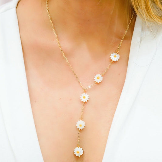 Daisy Necklace