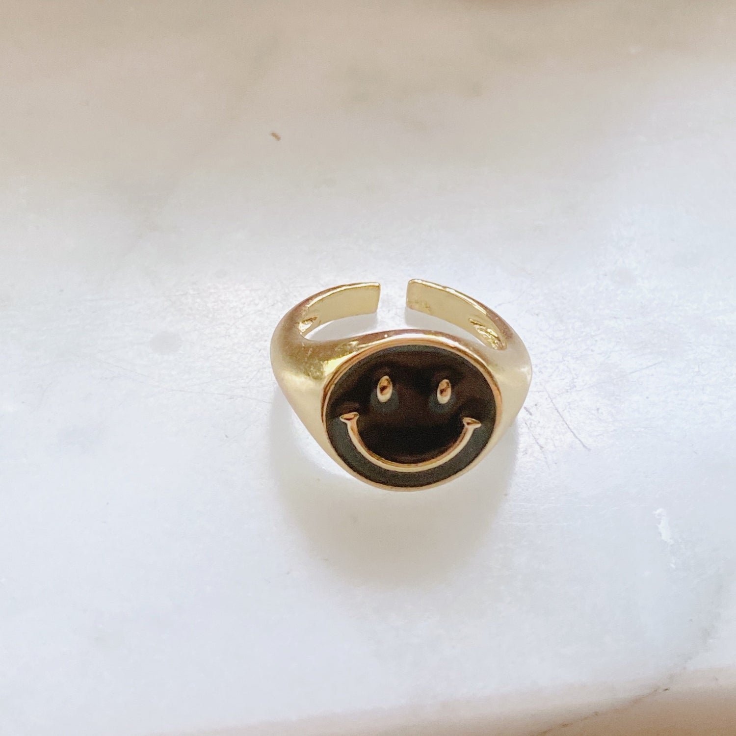black enamel happines ring, adjustable ring, gold-plated ring, isvi boutique