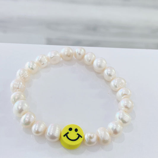 Be Happy with Pearl Bracelet