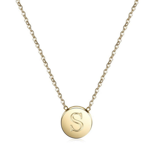 The most gorgeous inicial necklace